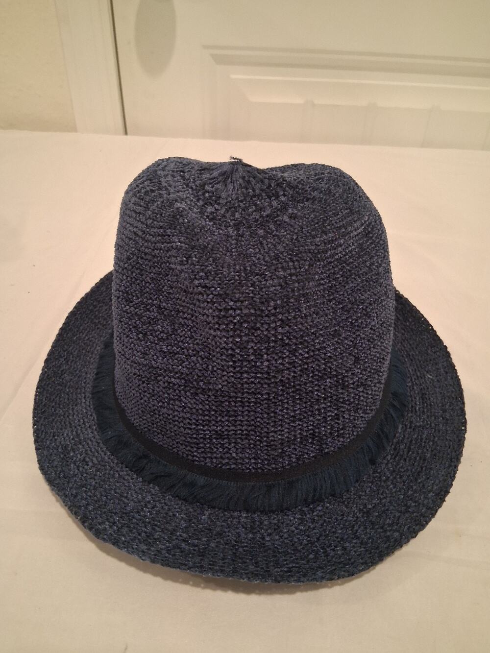 Kohl's Women's Navy Blue Knit Fedora Panama Hat Black Fringe Ribbon Band O/S